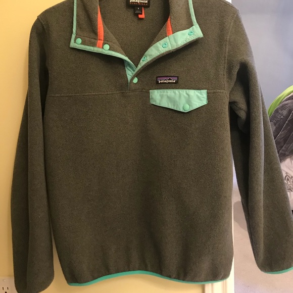 Patagonia Sweaters - Patagonia lightweight synch snap-T pullover